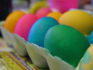 Боядисани яйца